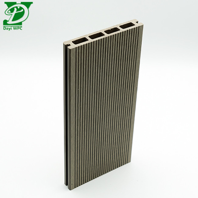 3D Çıkıntılı WPC Çatı Zemini Dışarıya Özelleştirilebilir